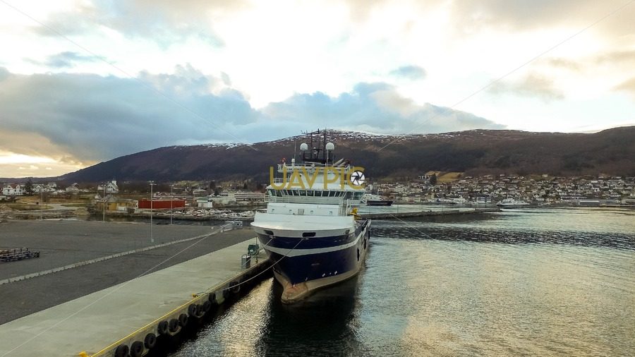 Island Duke-11.jpg - Uavpic