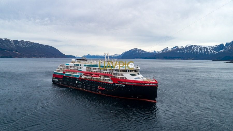 Roald A-26.jpg - Uavpic