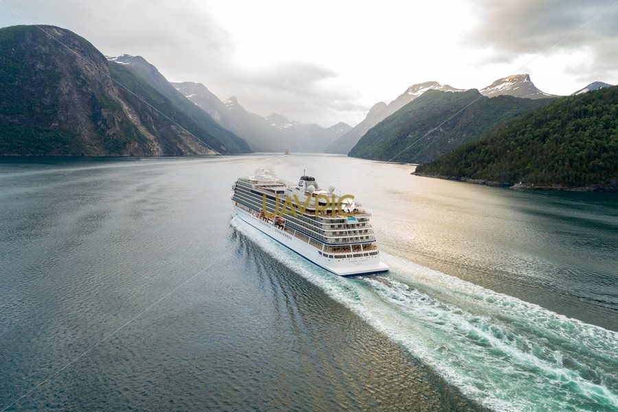 Viking Jupiter-12.jpg - Uavpic