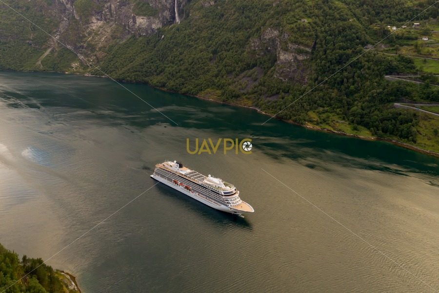 Viking Jupiter-15.jpg - Uavpic