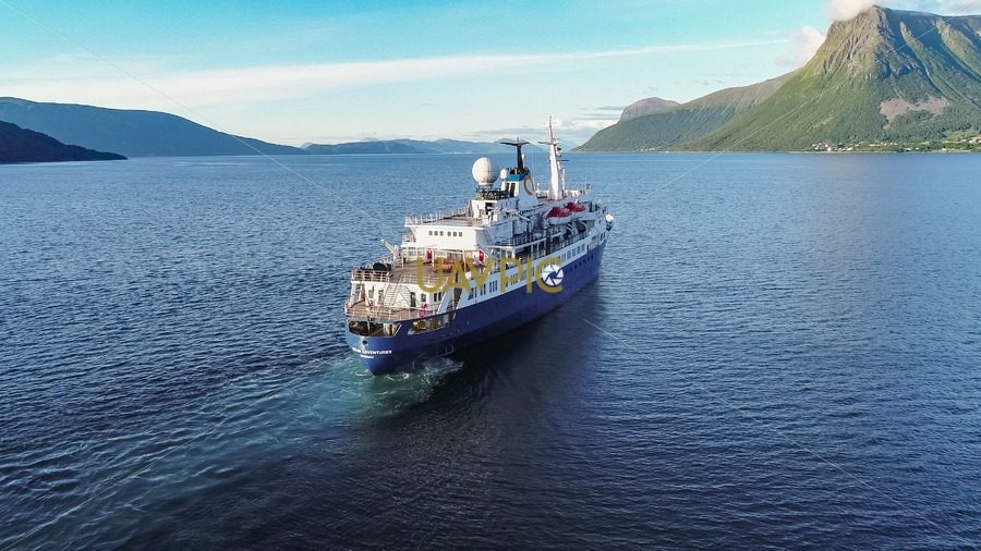 Ocean Adventurer-13.jpg - Uavpic