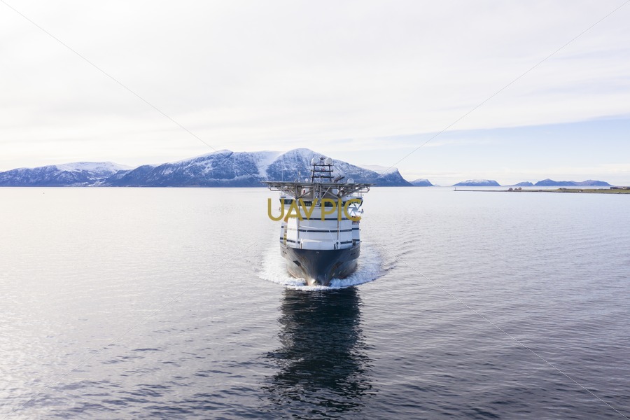 Olympic Commander 981.jpg - Uavpic