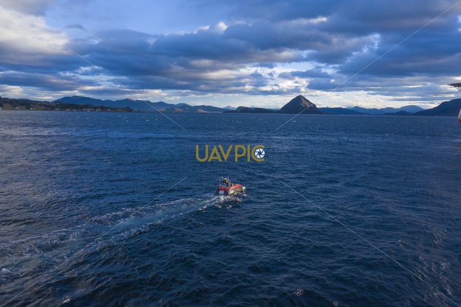 Mariner USV 760.jpg - Uavpic