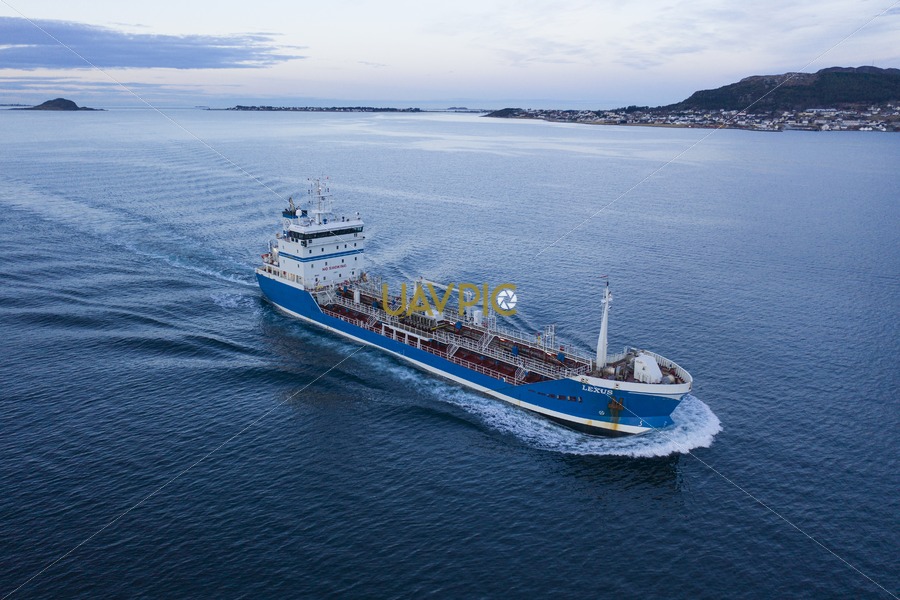 Lexus 42.jpg - Uavpic