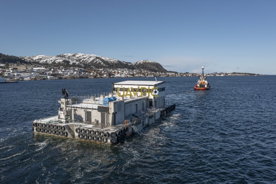 NC 600 towed by Boa Brage_82.jpg - Uavpic