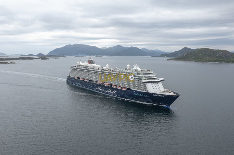Mein Schiff 6 545.jpg - Uavpic