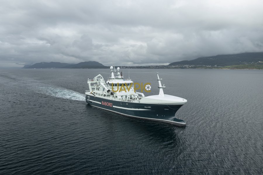 Andrea L 740.jpg - Uavpic